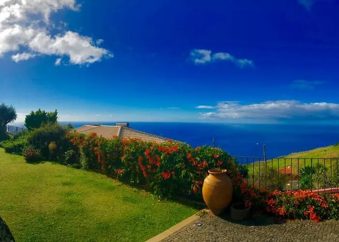 Casa De *